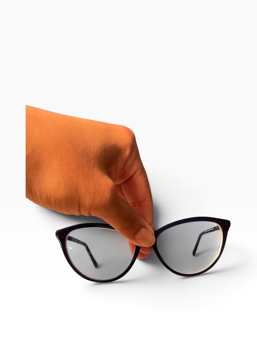 Cat-Eye Navy BlueWomen's Sunglasses - Sleek Fashion Accessory
